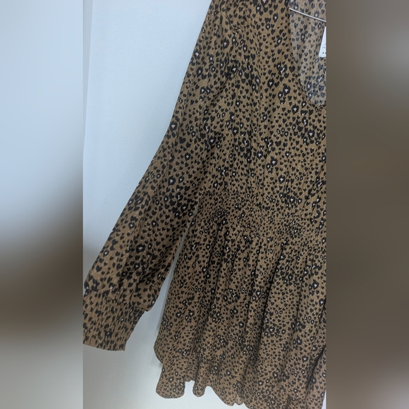 On 34th New Animal Printed Smocked Waist Tiered Mini Dress Brown V-neck Sleeves - Picture 4 of 12